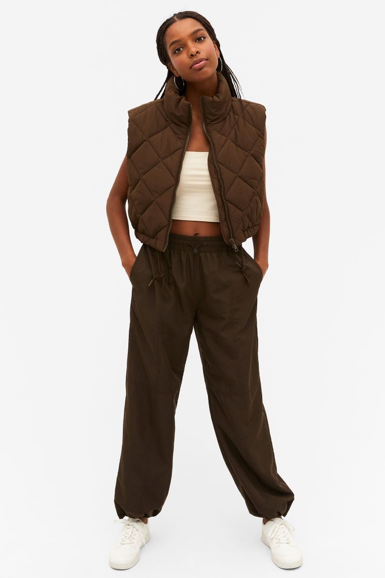 

Утепленный жилет женский Monki 1004723005 коричневый S (доставка из-за рубежа), 1004723005