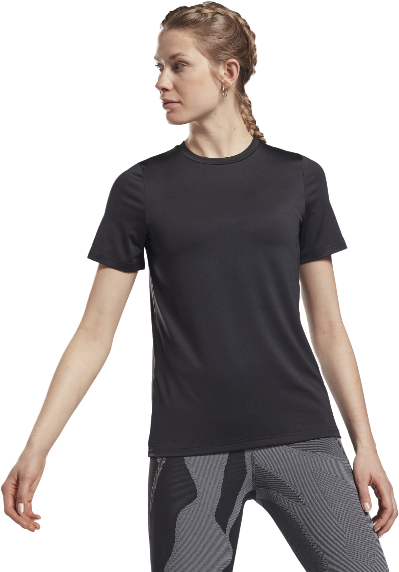 

Футболка женская Reebok GR9526 черная XL, GR9526