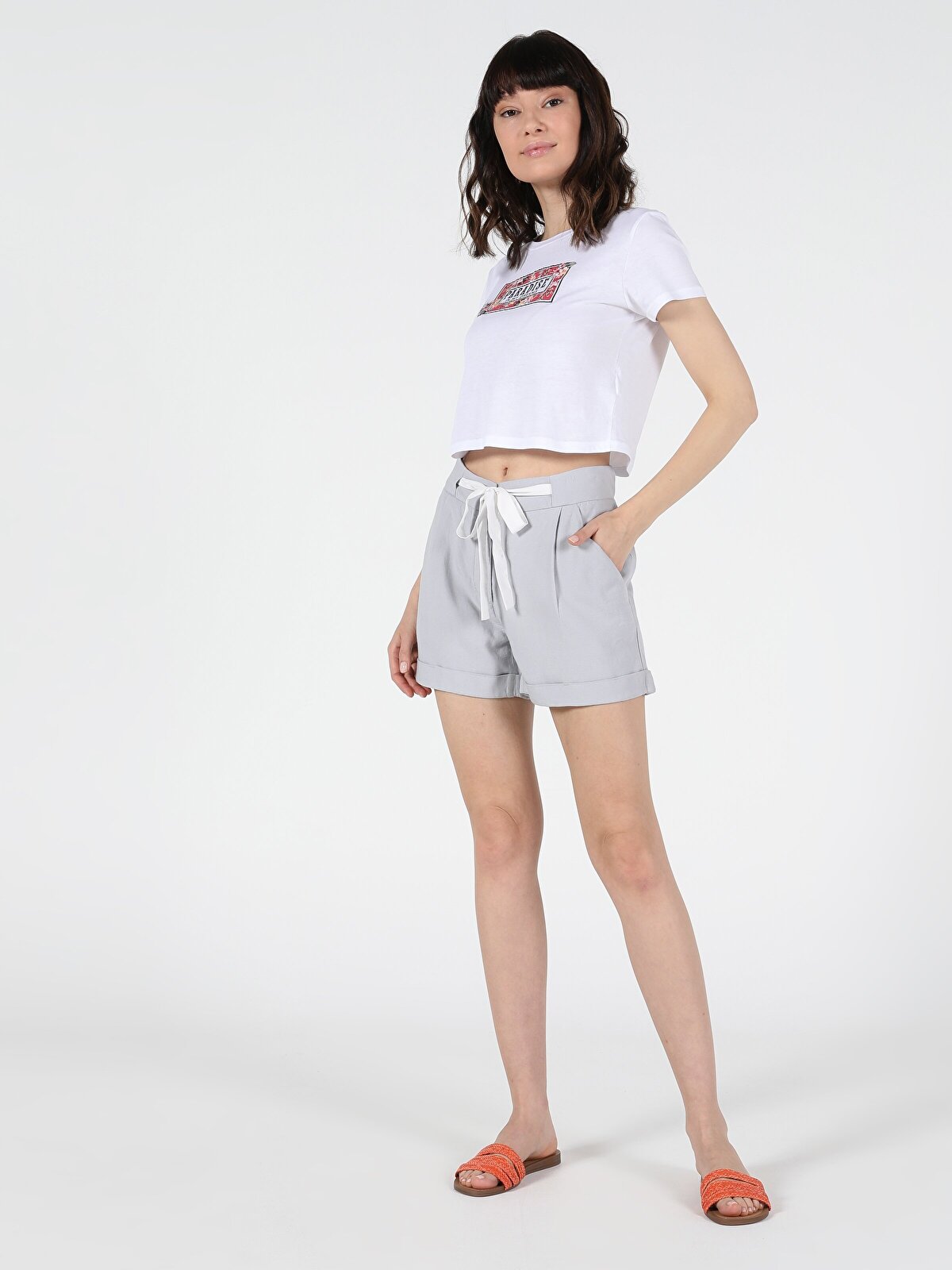 

Шорты женские Colins CL1048951_Q1.V1GR серые XS, CL1048951_Q1.V1GR