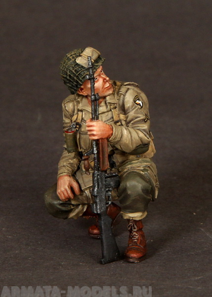 

3513SOGA U.S. Army Airborne BAR Gunner on rest