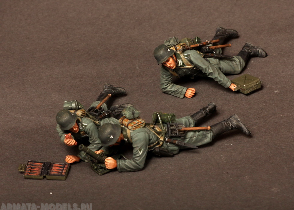 

3528SOGA German 5 cm mortar Grw 36 team.1939-42