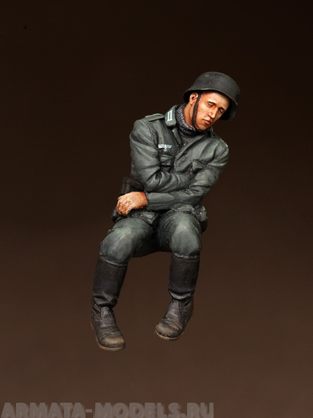 3574SOGA Sleeping  german panzergrenadier.