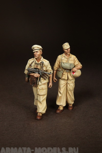 

3613SOGA Officer and Сombat MedicFallschirmjager- Brigade Ramcke. El Alamein August 1942.