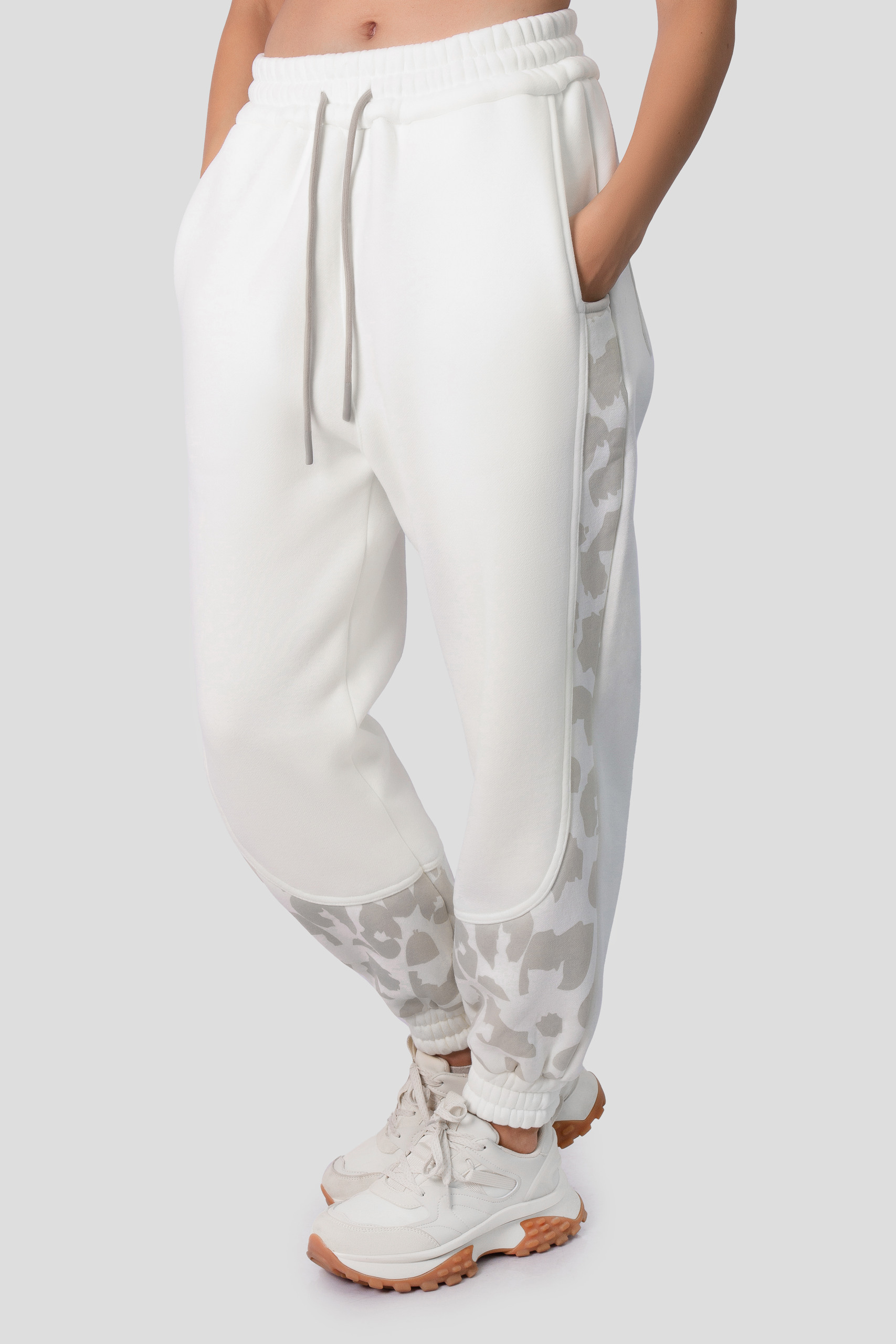 Спортивные брюки женские BATSON LEO W белые XL