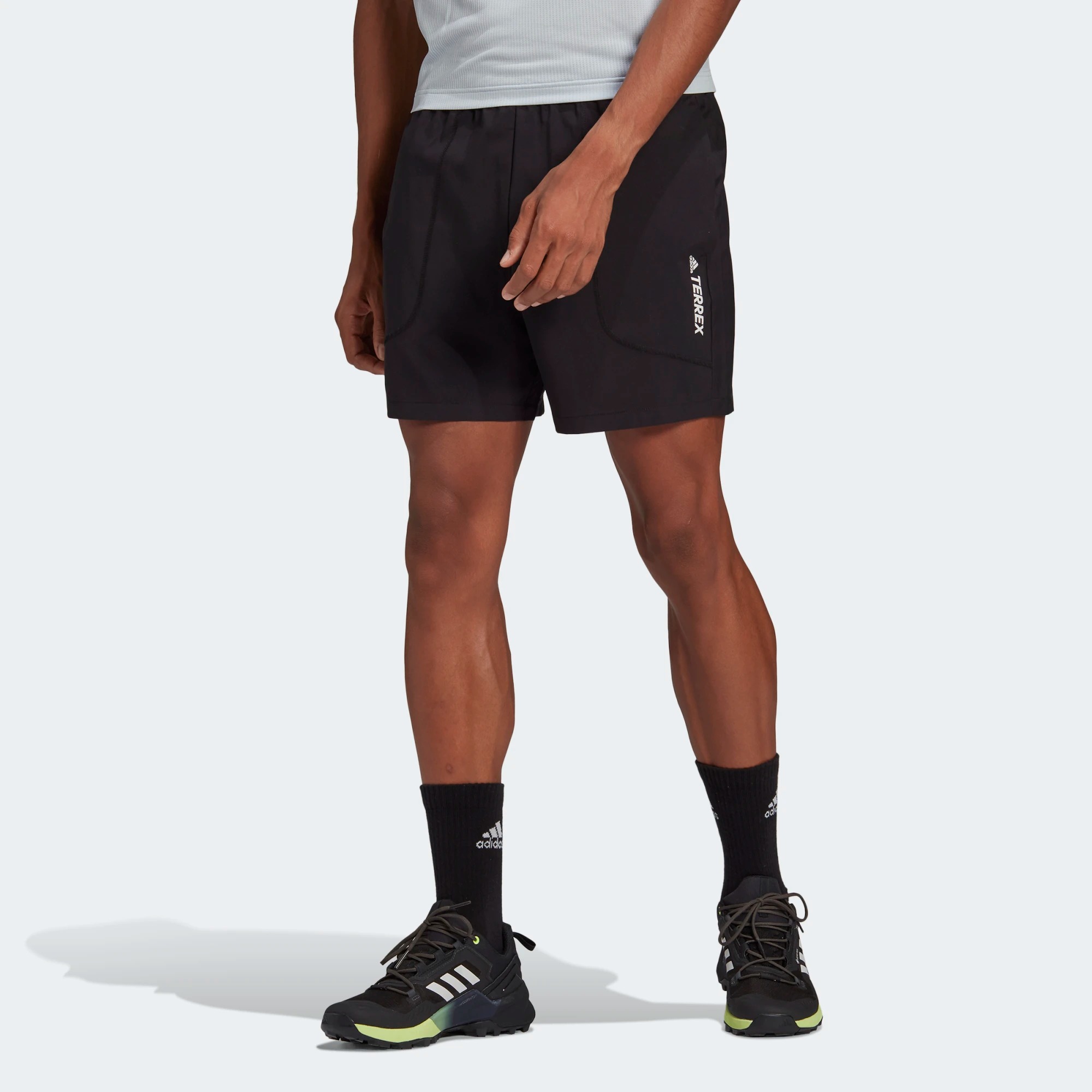 

Шорты мужские Adidas GM4760 черные S, Черный, GM4760