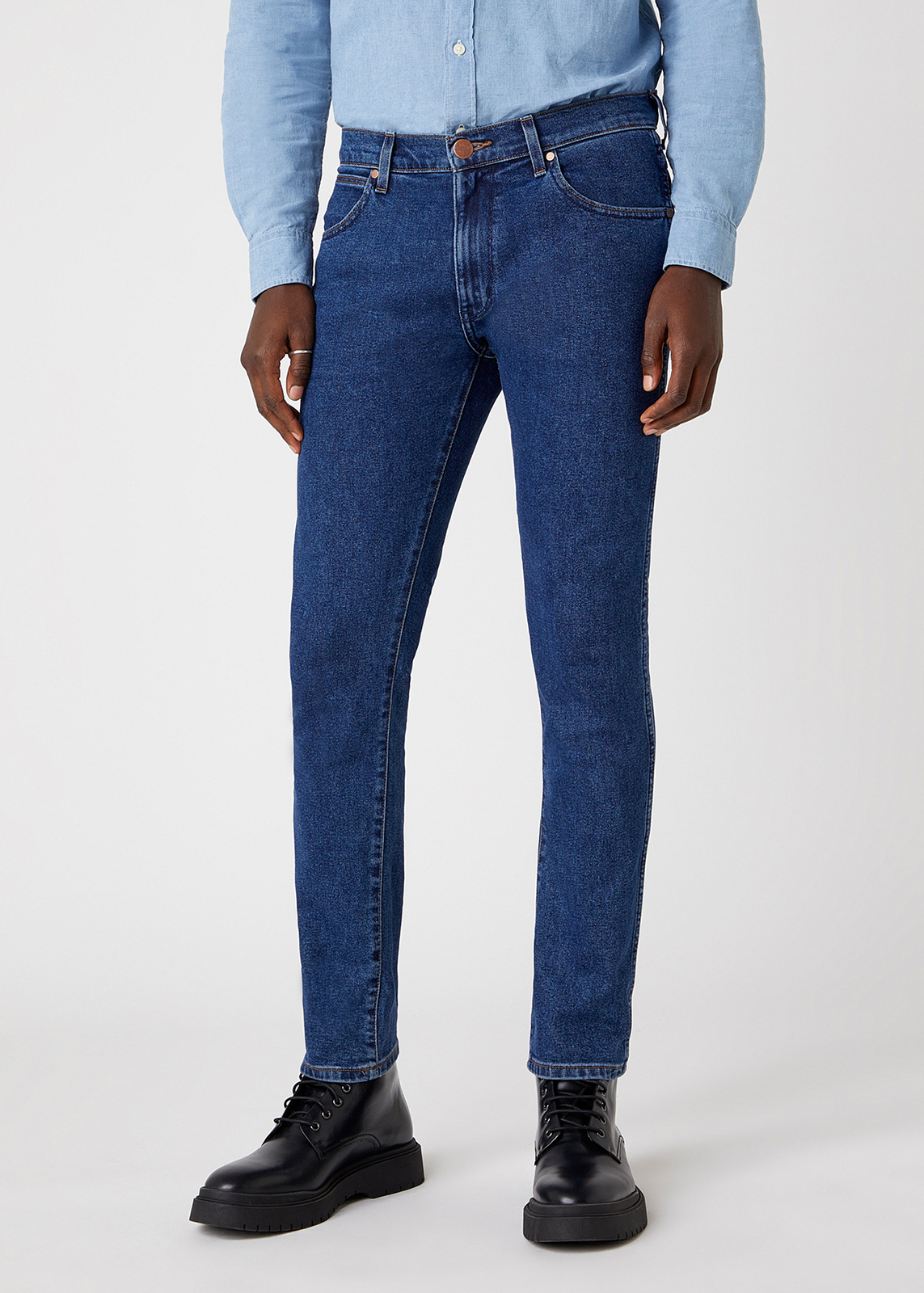 

Джинсы мужские Wrangler W18SU542P синие 32/34, W18SU542P