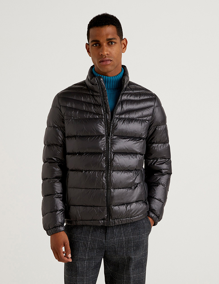 

Куртка мужская United Colors of Benetton 21A_2RQ453HB8 черная 2XL, 21A_2RQ453HB8