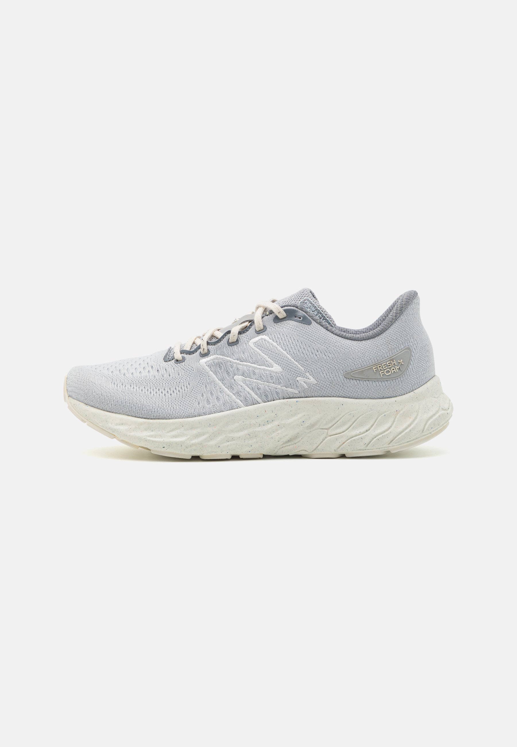 

Кроссовки мужские New Balance Fresh X Evoz V3 серые 46.5 EU (доставка из-за рубежа), Серый, Fresh X Evoz V3