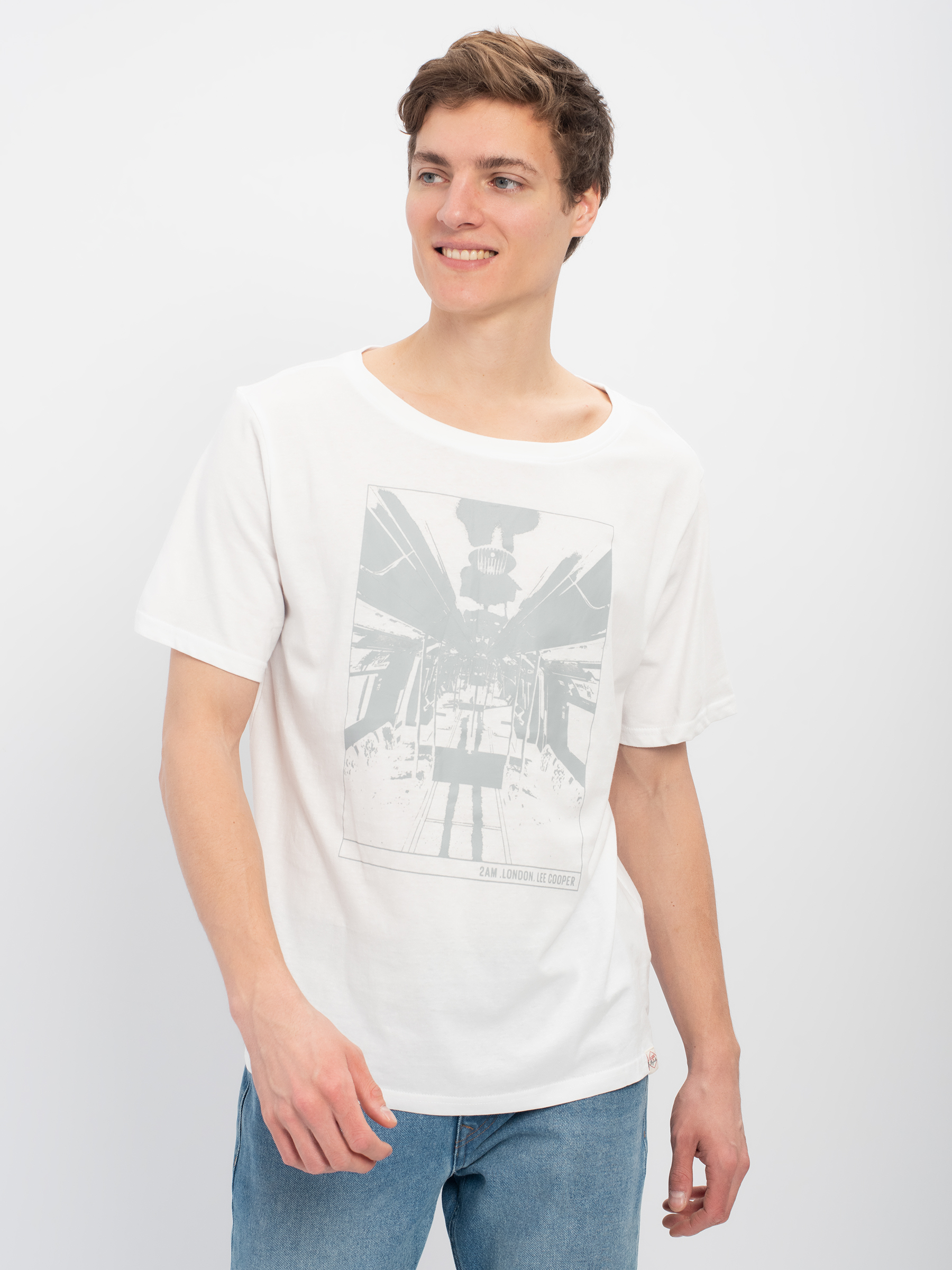 

Футболка мужская Lee cooper MT2A120480BS2LC-WH белая S, MT2A120480BS2LC-WH