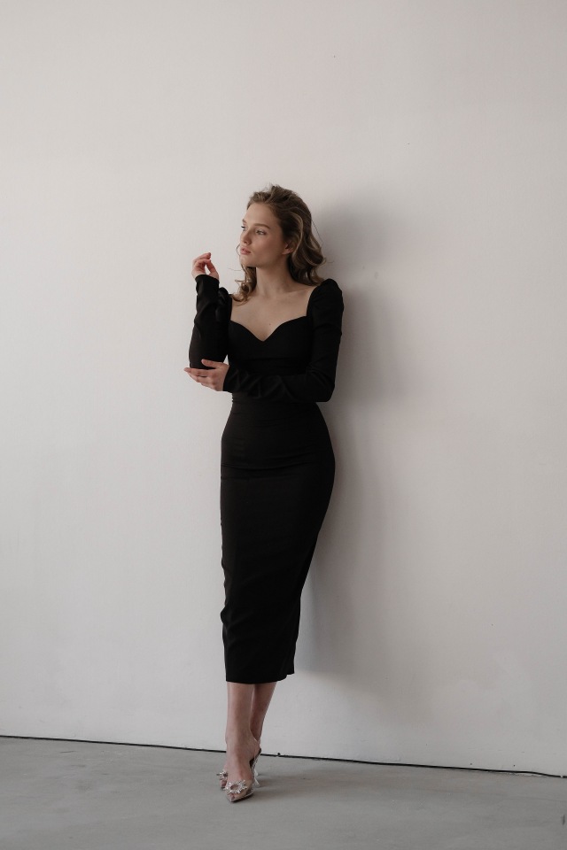 

Платье женское Lipinskaya Brand boyfriend_385 черное XL, boyfriend_385