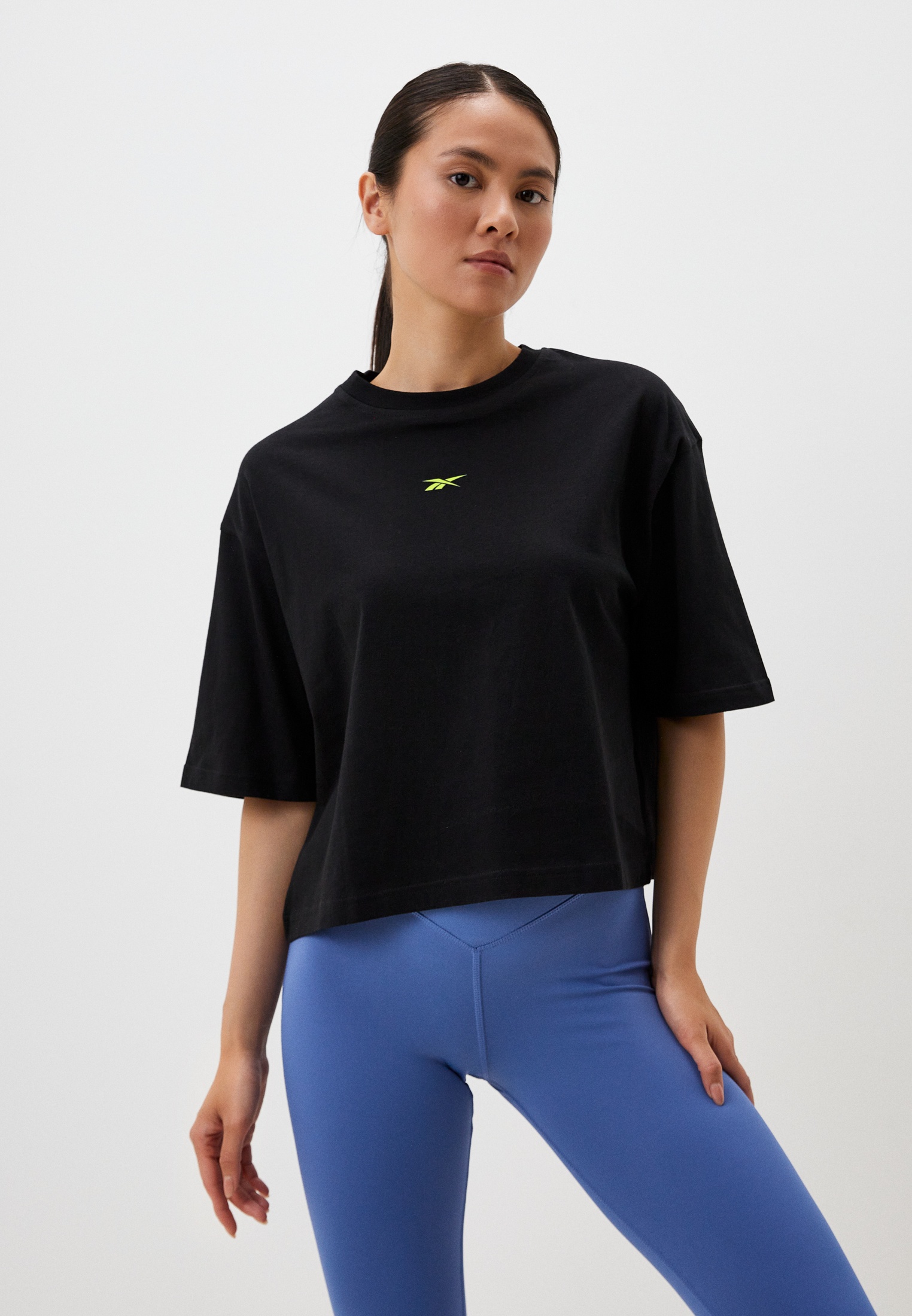 

Футболка женская Reebok FLORAL GRAPHIC TEE черная XS, Черный, FLORAL GRAPHIC TEE
