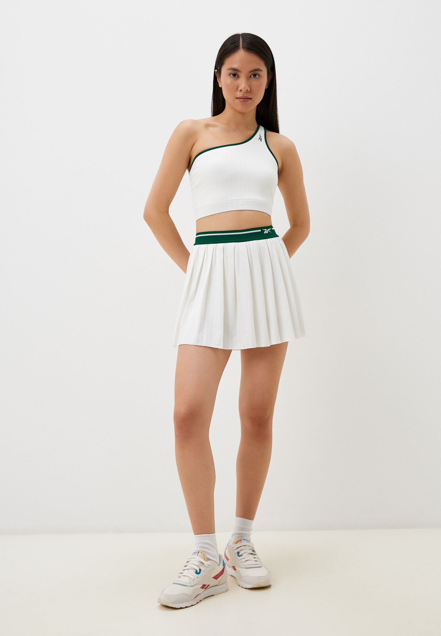 

Спортивная юбка женская Reebok CL Q2 CS TENNIS SKIRT белая M, Белый, CL Q2 CS TENNIS SKIRT