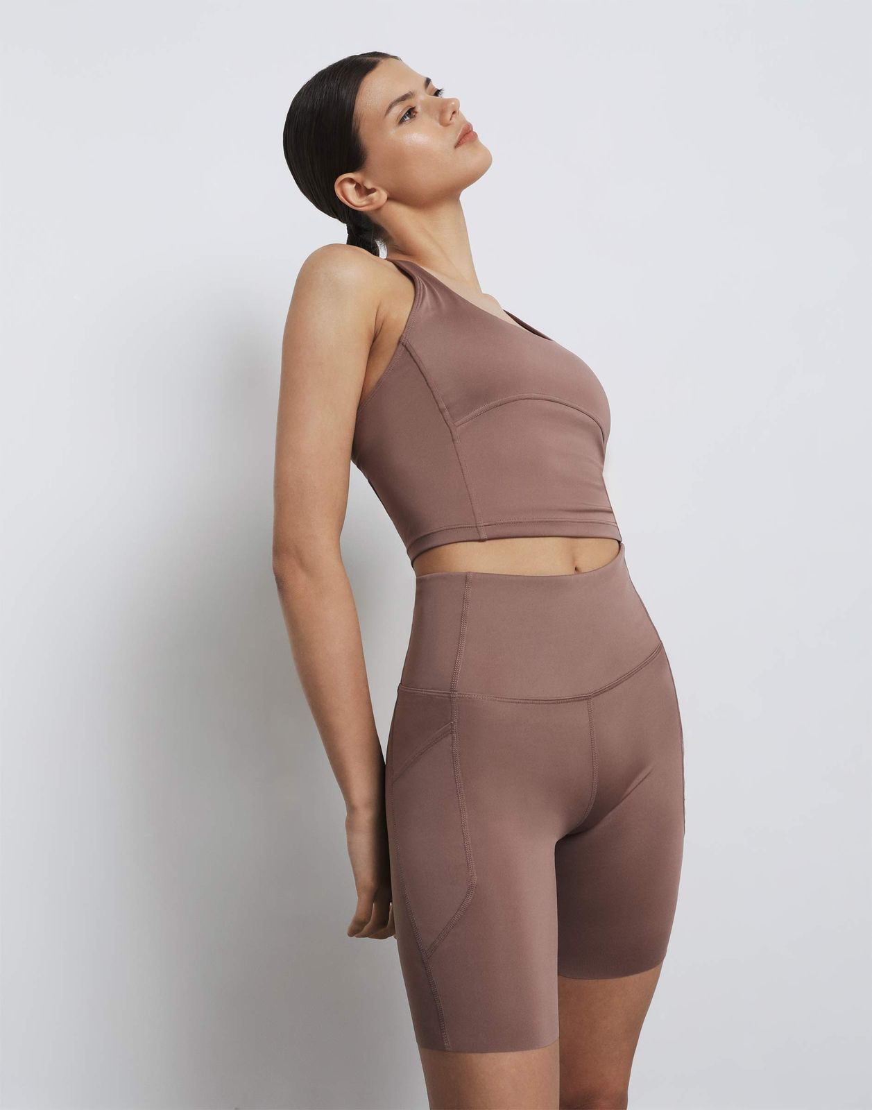 

Спортивные велосипедки женские Gloria Jeans GRT000386 коричневый M/170, GRT000386