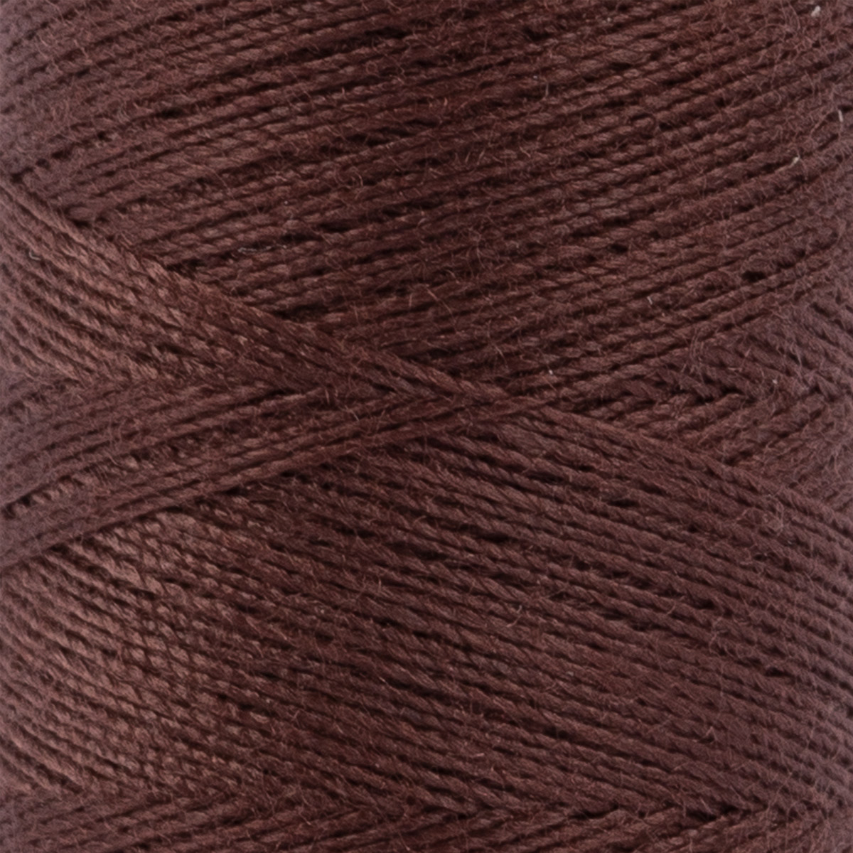 

Gamma полиэстер 40/2, 401-499 4570 м, цвет №475 красно-коричневый