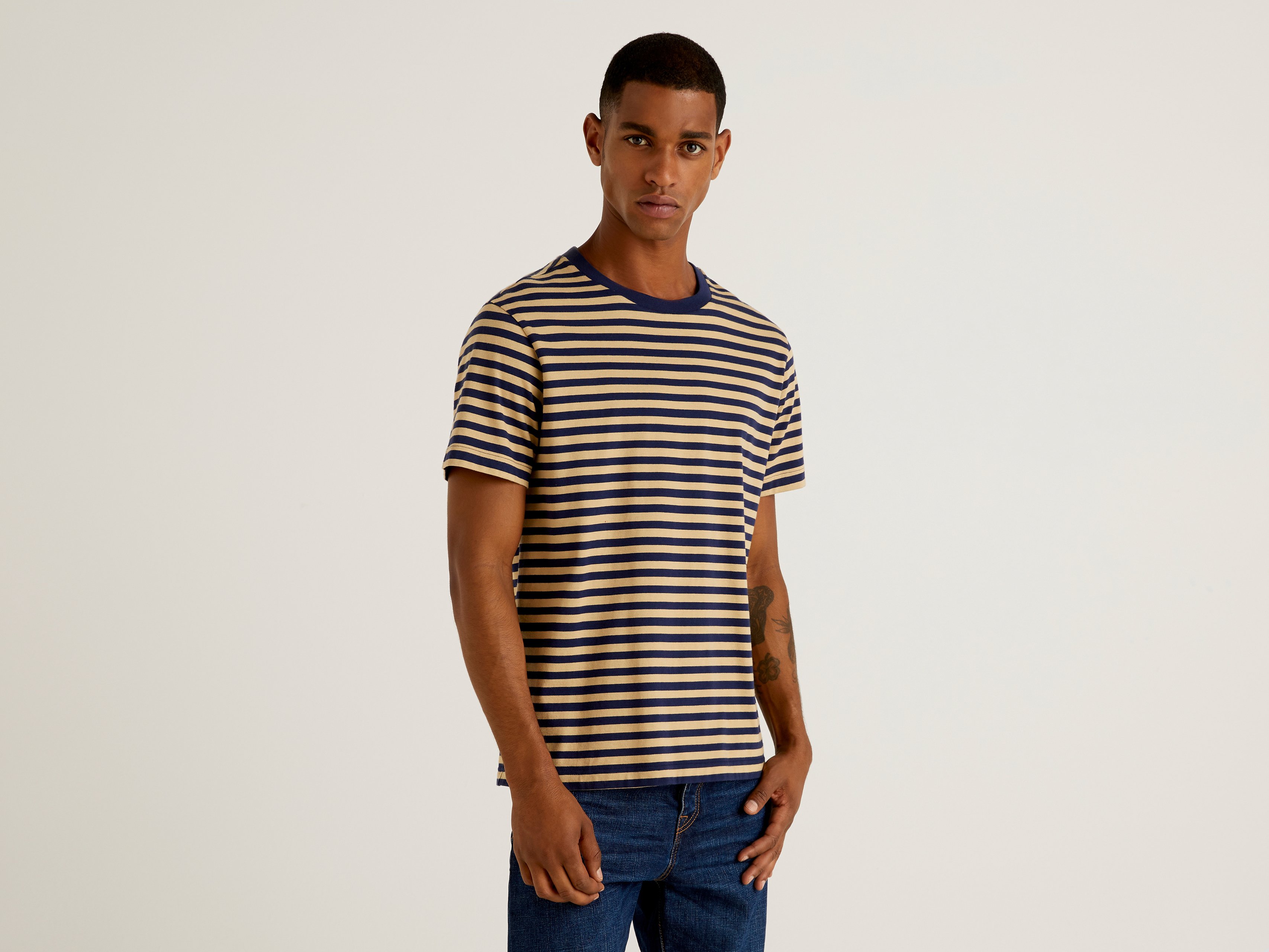

Футболка мужская United Colors of Benetton 21A_31BSJ1AI1 разноцветная XS, 21A_31BSJ1AI1