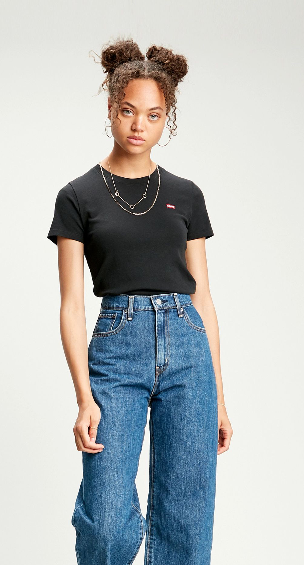 

Футболка женская Levi's 37697-0001 черная M, 37697-0001