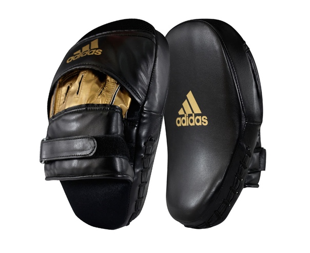 adiSBAC01 Лапы Training Curved Focus Mitt Short черно-золотые