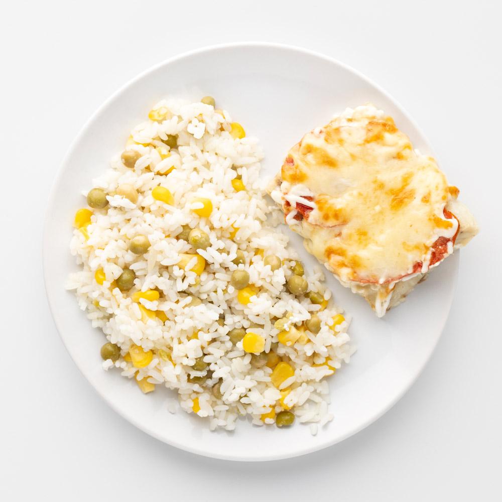

Минтай Домашние Традиции с помидорами и сыром, с рисом и овощами, 250 г