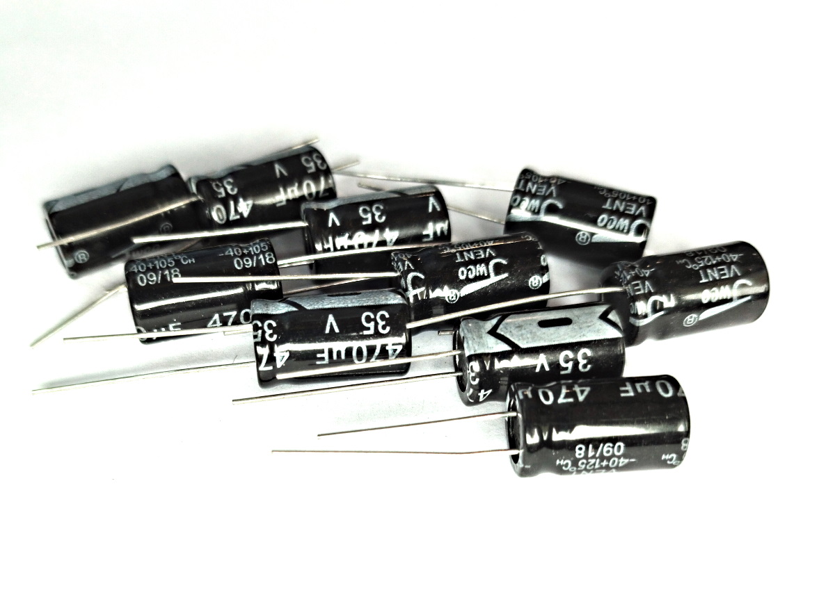 

Конденсатор электролитический 470мкФ 35В 20%, 10 шт, Конденсатор электролитический 470мкФ 35В 20% (10 шт)