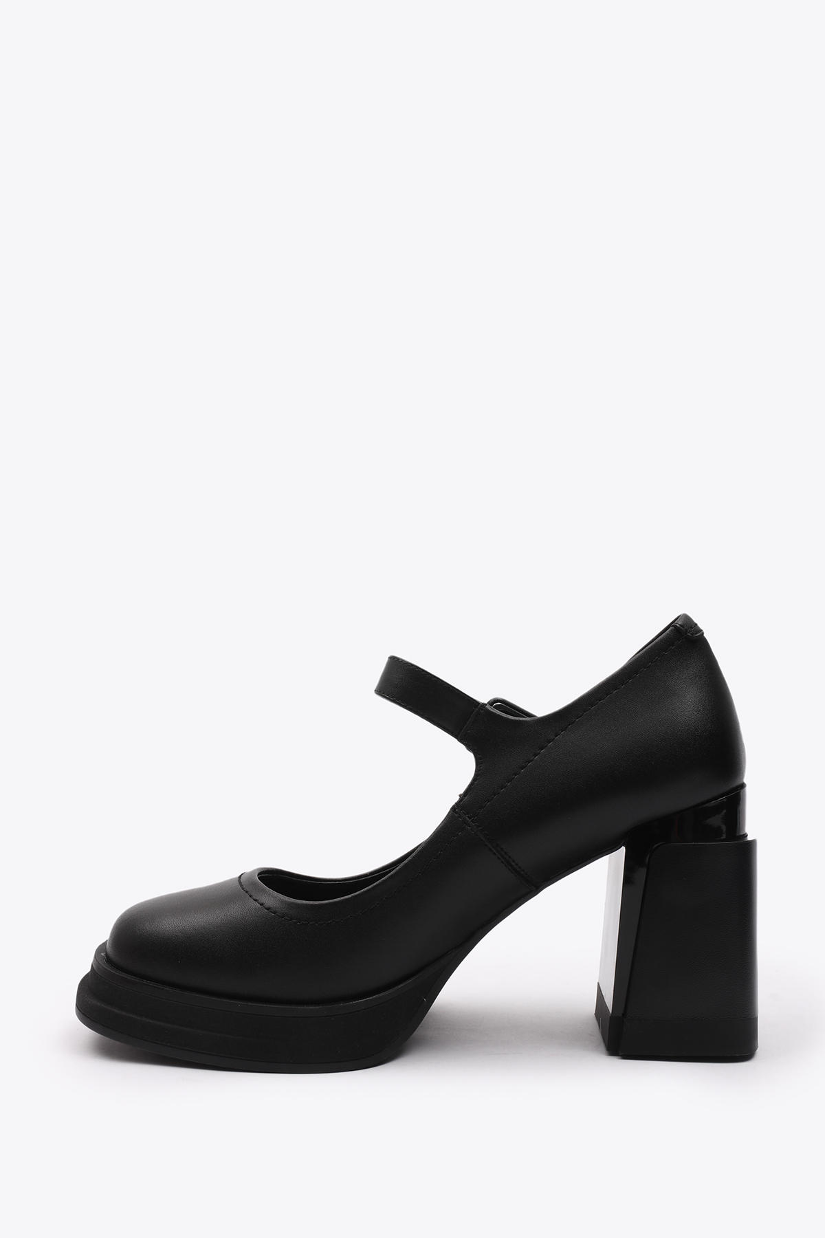 

Туфли женские Tofa 708464-7 черные 38 RU, Черный, 708464-7