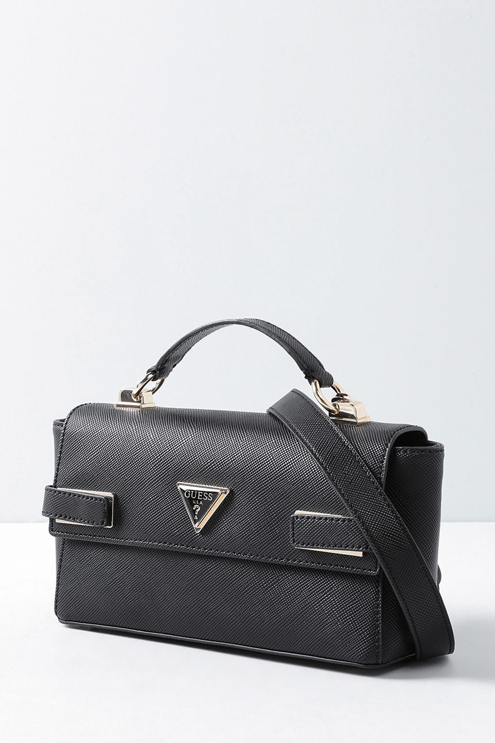 

Сумка кросс-боди женская Guess HWVG87 55200, черный, HWVG87 55200