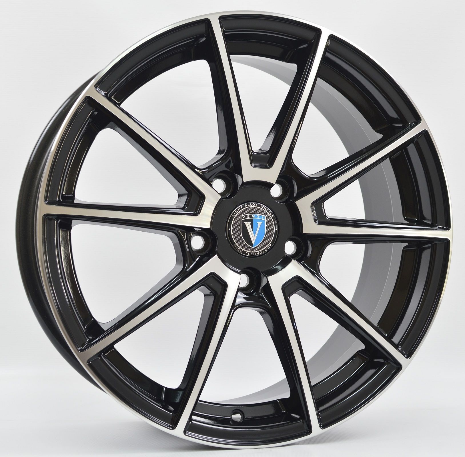 

Диск VENTI 1704 7x17 ET38 5x114.3 D67.1 BD, арт. V1704-717-671-5x1143-38BD, Черный;серебристый, 1704