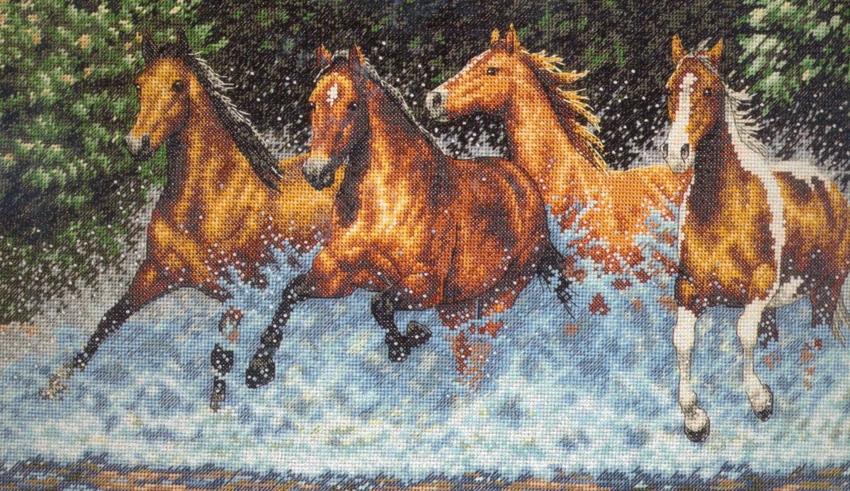 фото Набор для вышивания крестом dimensions "бегущие лошади", 46x25 см, арт. 35214