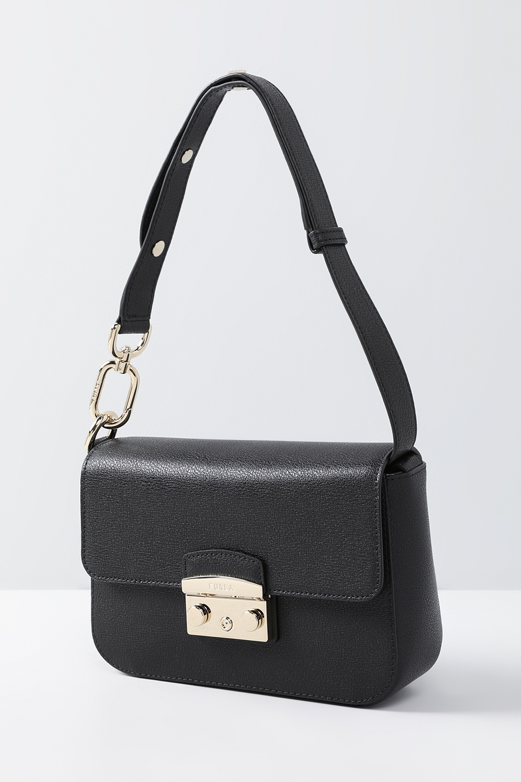 

Сумка женская Furla WB00772AX07321007, чёрный, Черный, WB00772AX07321007