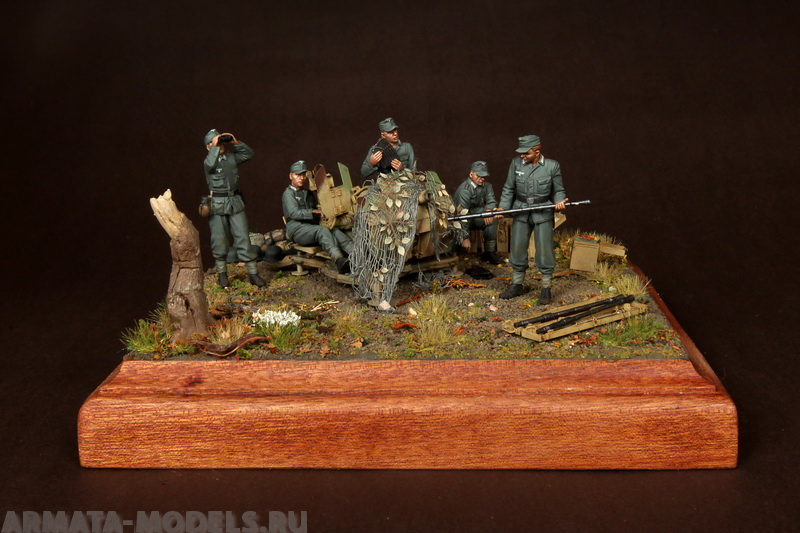 

SOGA-12 Crew for 2 cm Flak 38. 1944-45 years.