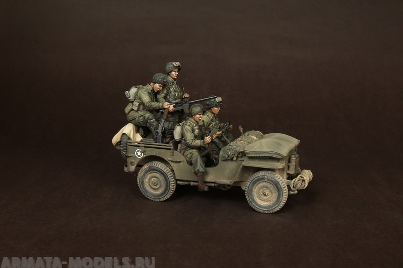 

SOGA-17 US Airbornes with officer for jeep. Normandy, 1944.