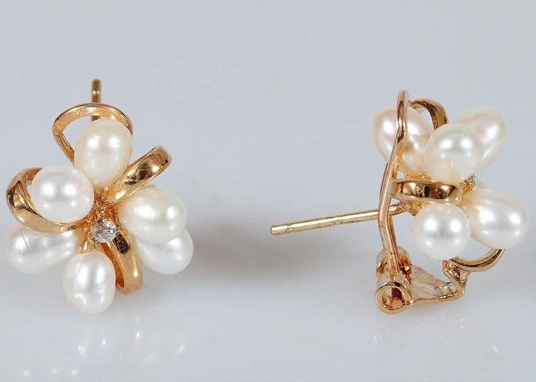 

Серьги из ювелирного сплава Lotus Jewelry 37E-60fwp, жемчуг искусственный/циркон, 37E-60fwp