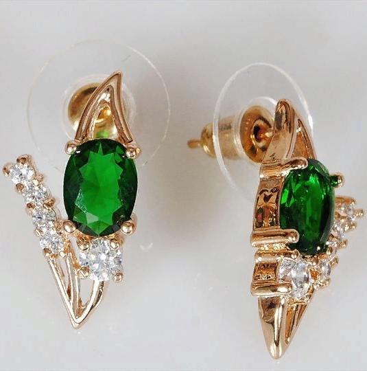 

Серьги из бижутерного сплава Lotus Jewelry 3023E-27Gcz, фианит, 3023E-27Gcz