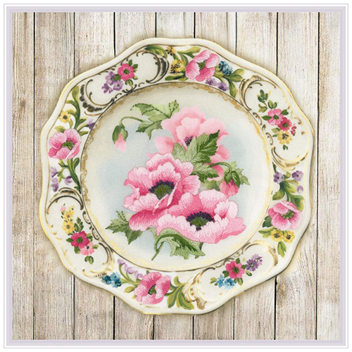 фото Набор для вышивки крестом "тарелка с розовыми маками. гладь", 21x21 см риолис