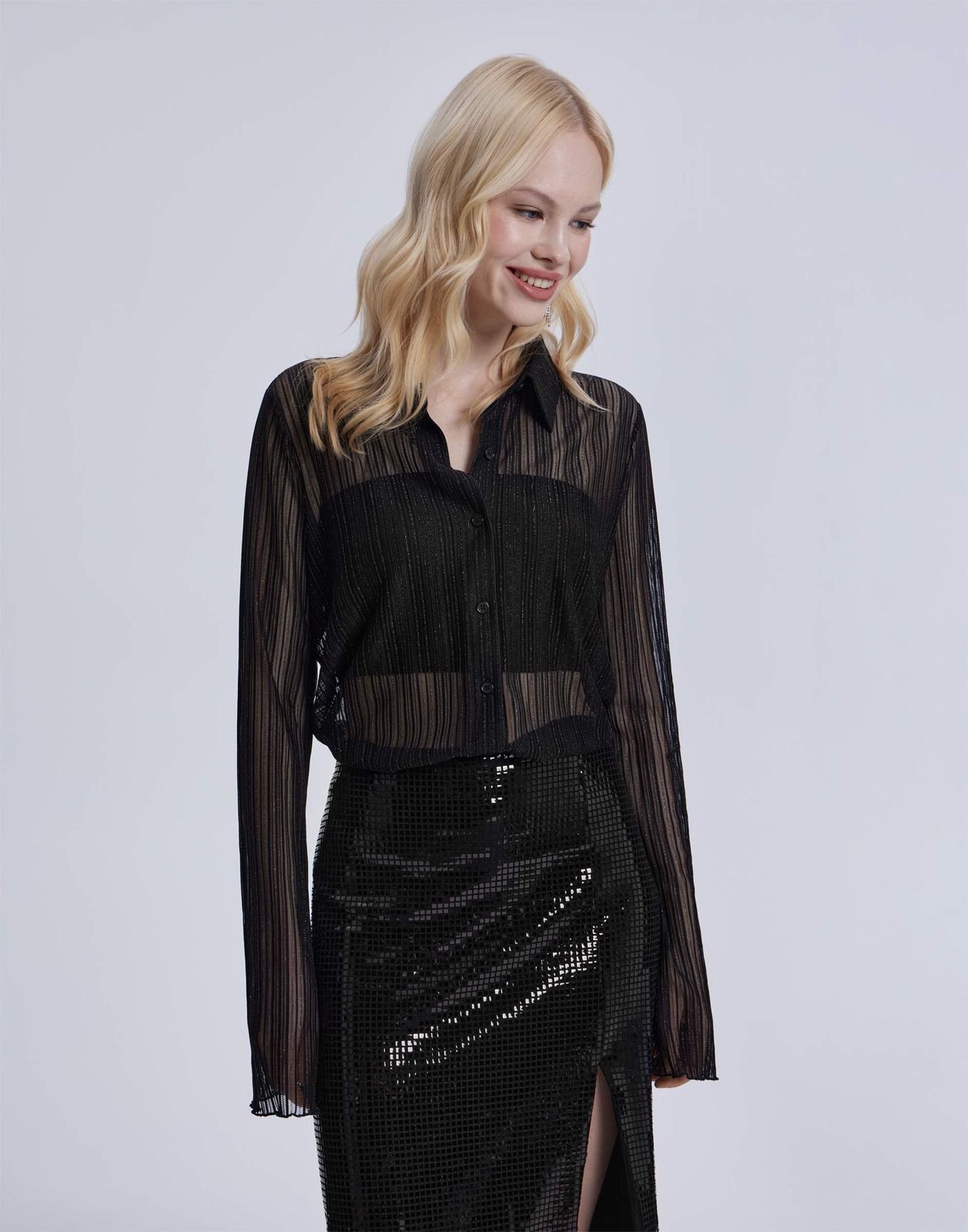 

Рубашка женская Gloria Jeans GWT004579 черный S/170, GWT004579