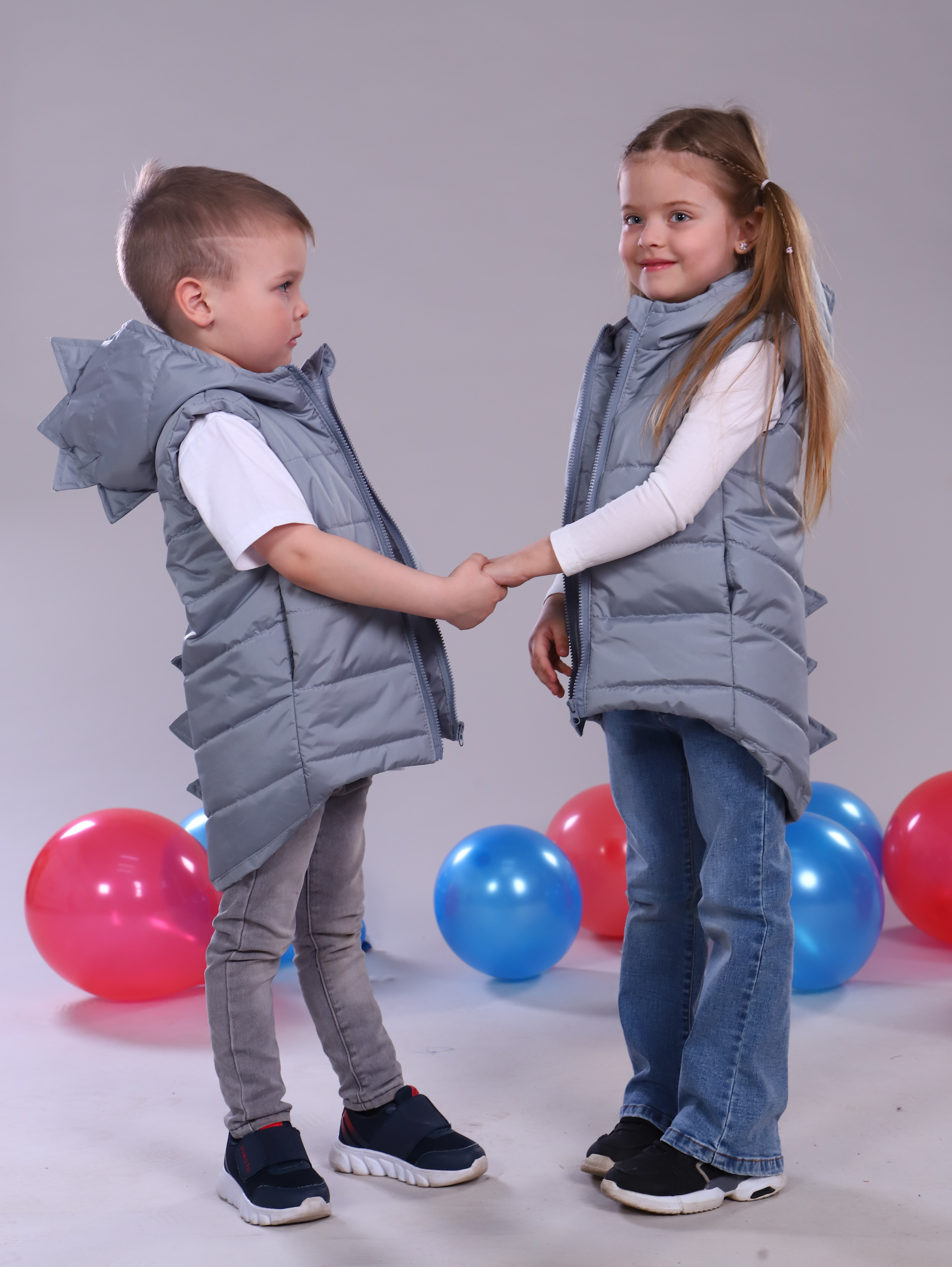 

Жилет детский Textile shop Дино, серый, 104, Дино