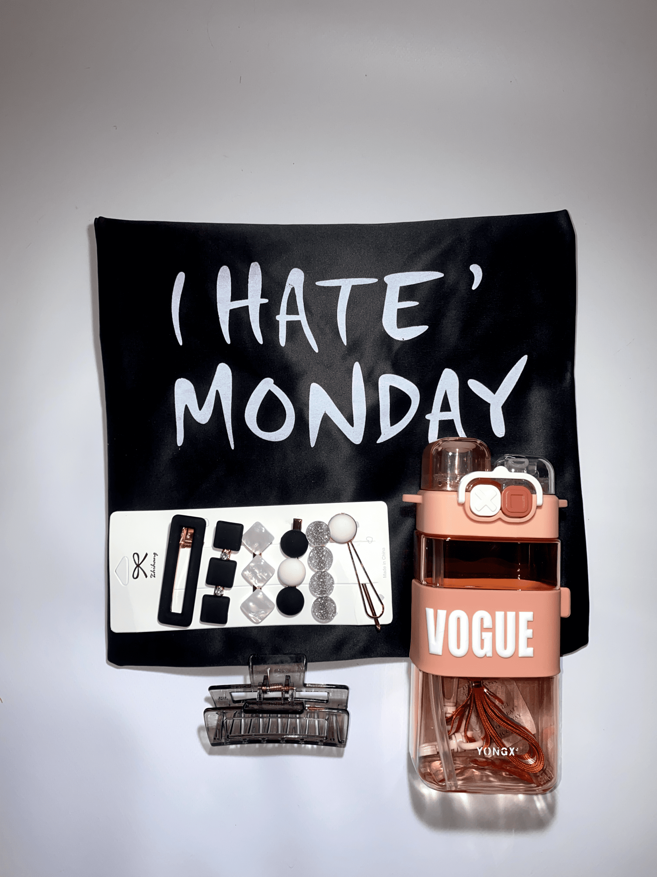 Подарочный бокс для девушки Belveder box Hate monday термобутылка шоппер заколки краб 1690₽