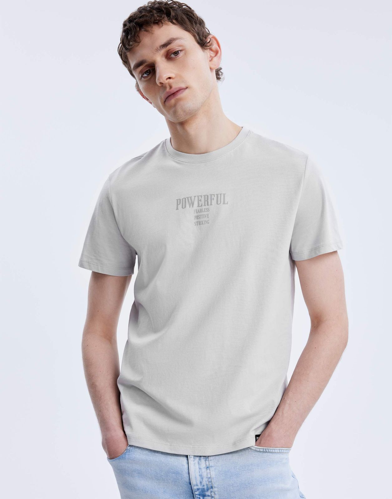 

Футболка мужская Gloria Jeans BKT016144 светло-серый XL/182, BKT016144