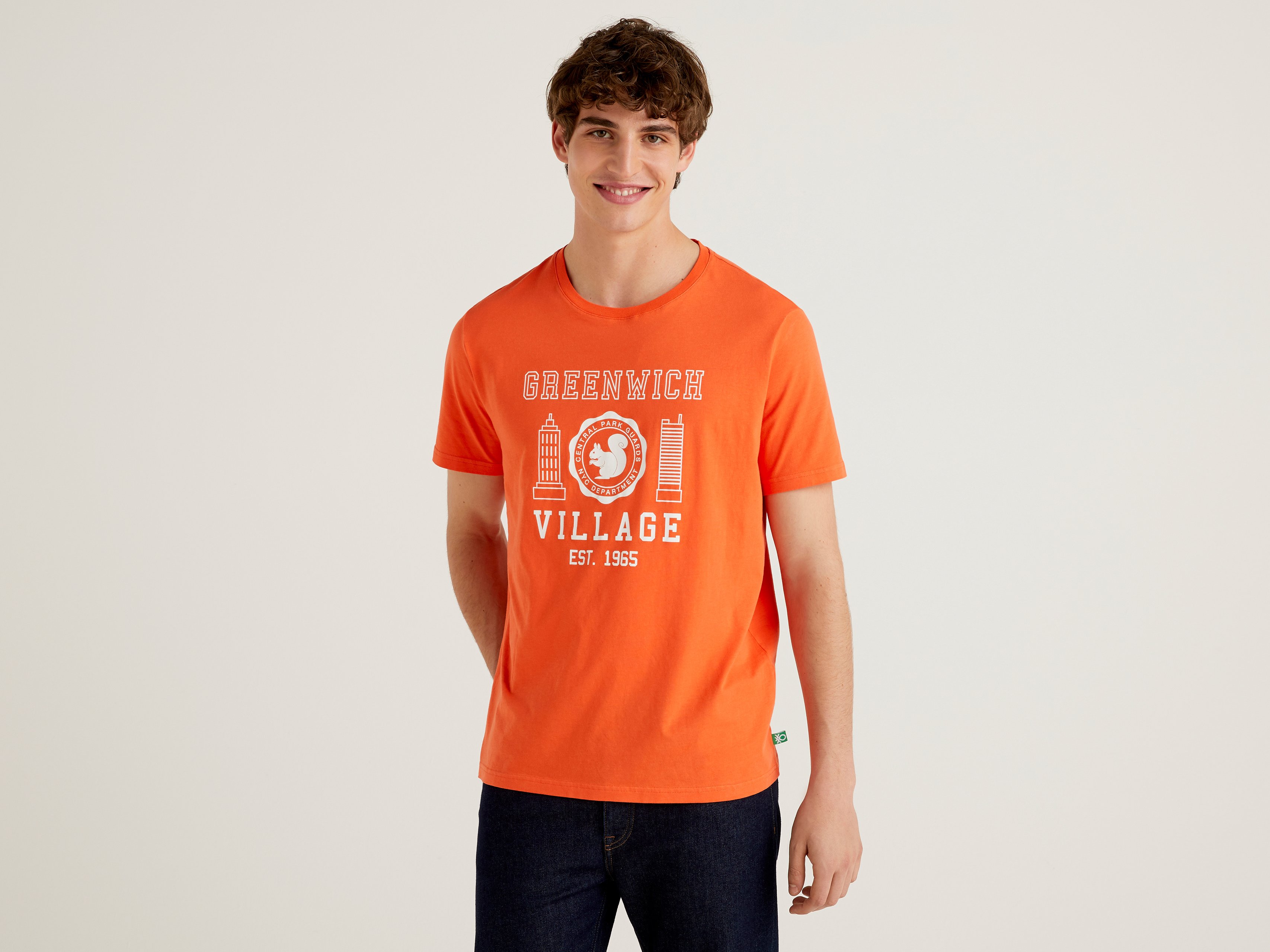 

Футболка мужская United Colors of Benetton 21A_3I1XJ1AI7 оранжевая 2XL, 21A_3I1XJ1AI7