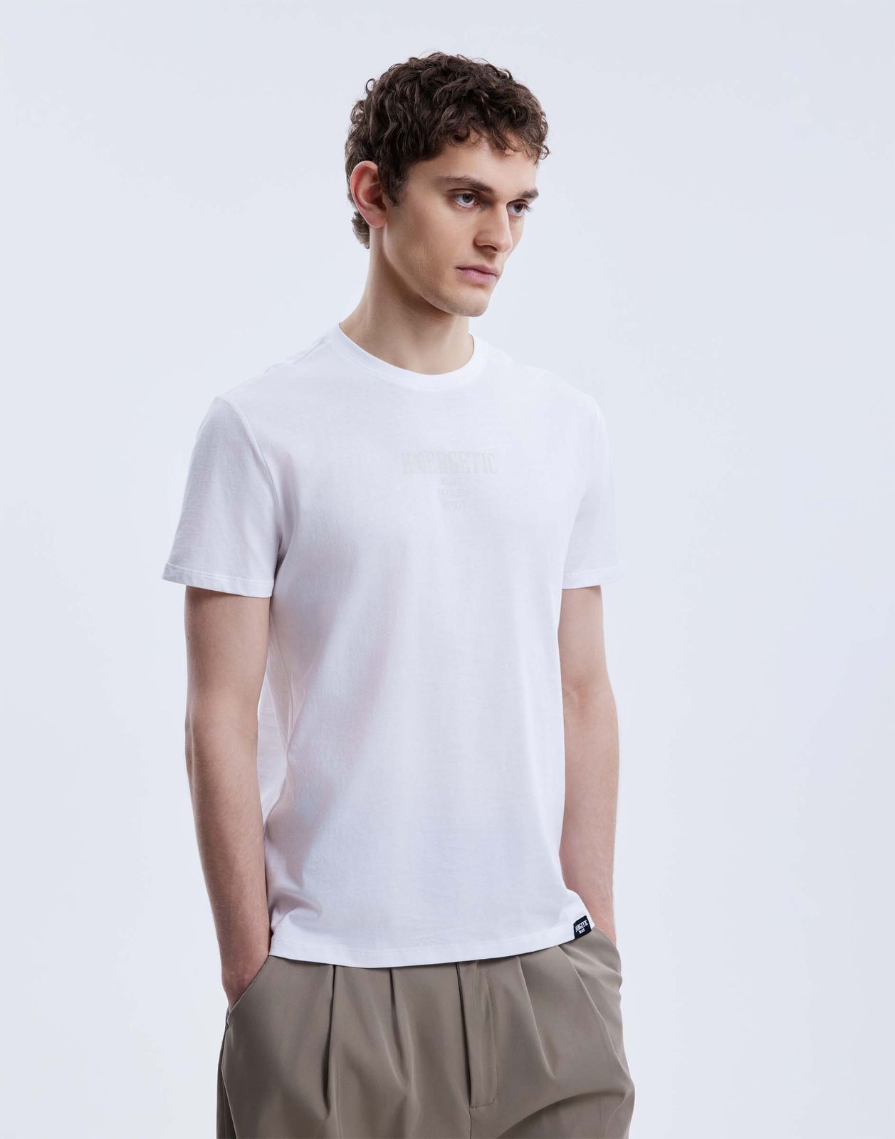 

Футболка мужская Gloria Jeans BKT016144 белый XL/182, BKT016144