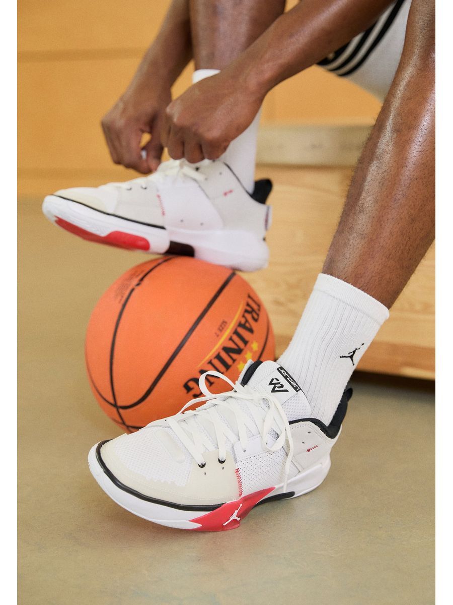 

Кроссовки мужские Jordan ONE TAKE 5 белые 45 EU, Белый, ONE TAKE 5