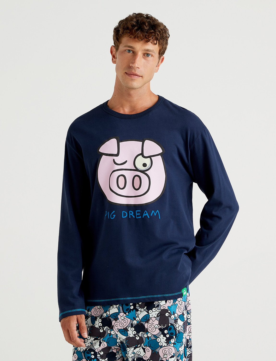 

Лонгслив мужской United Colors of Benetton 21A_3I8X4M833 синий XL, 21A_3I8X4M833