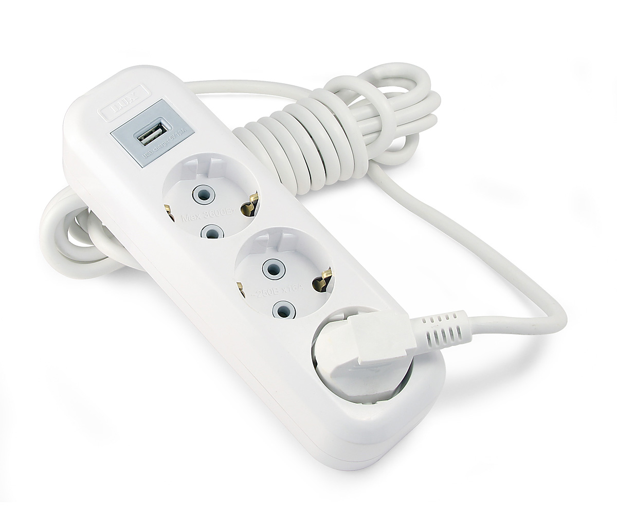 Удлинитель LUX У3-Е-USB-03, 3 розетки, 3 м, White