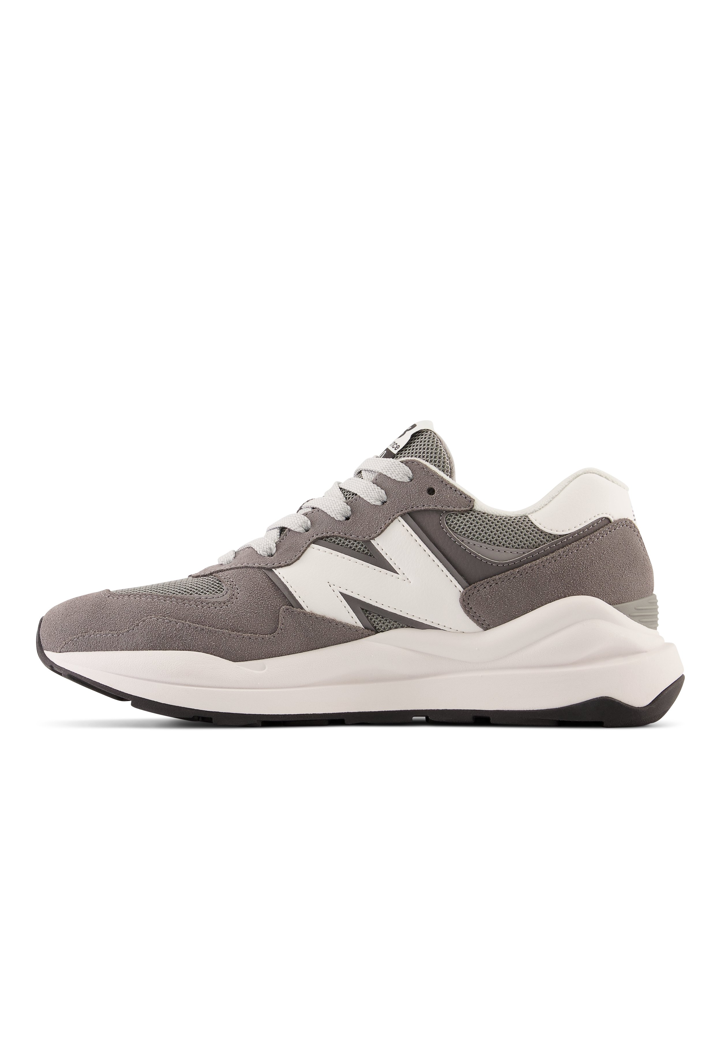 

Кроссовки мужские New Balance M5740 коричневые 43 EU (доставка из-за рубежа), Коричневый, M5740