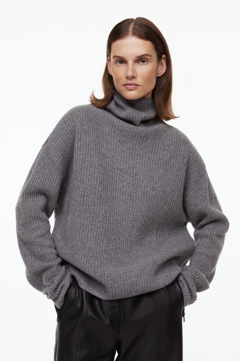 

Свитер женский H&M 1013591005 серый XS (доставка из-за рубежа), 1013591005