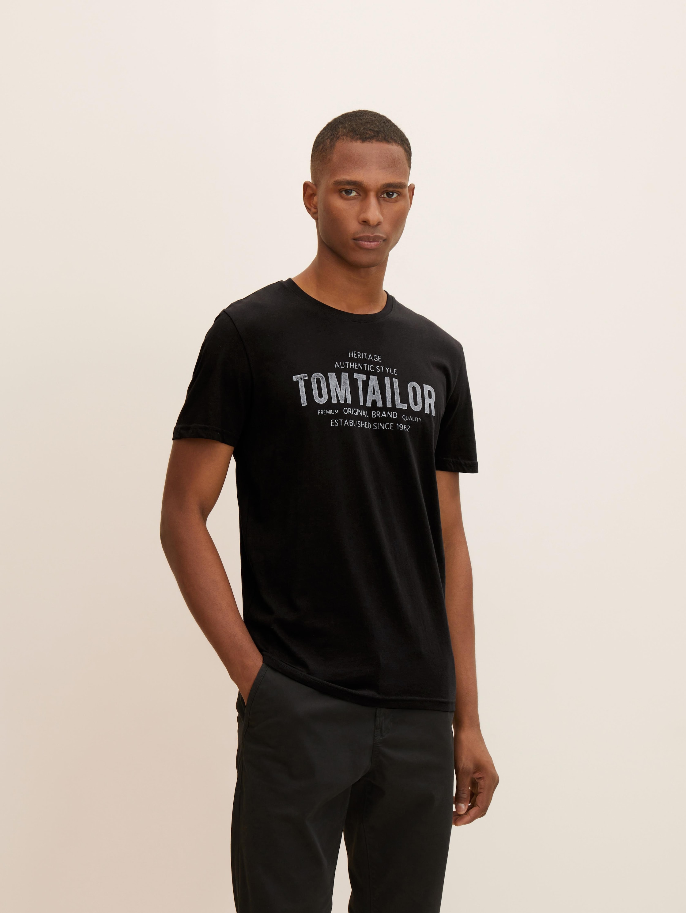 

Футболка мужская Tom Tailor 1034631 черная 2XL, 1034631
