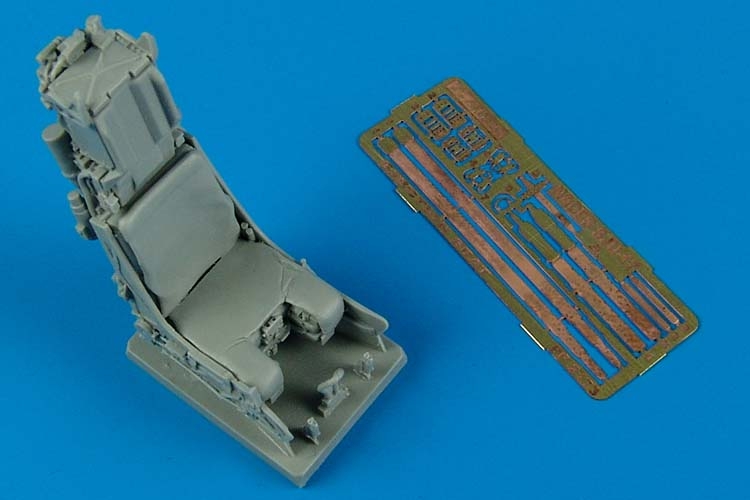 

Набор дополнений Aires 1/32 SJU-17 ejection seat for F-18E 2173