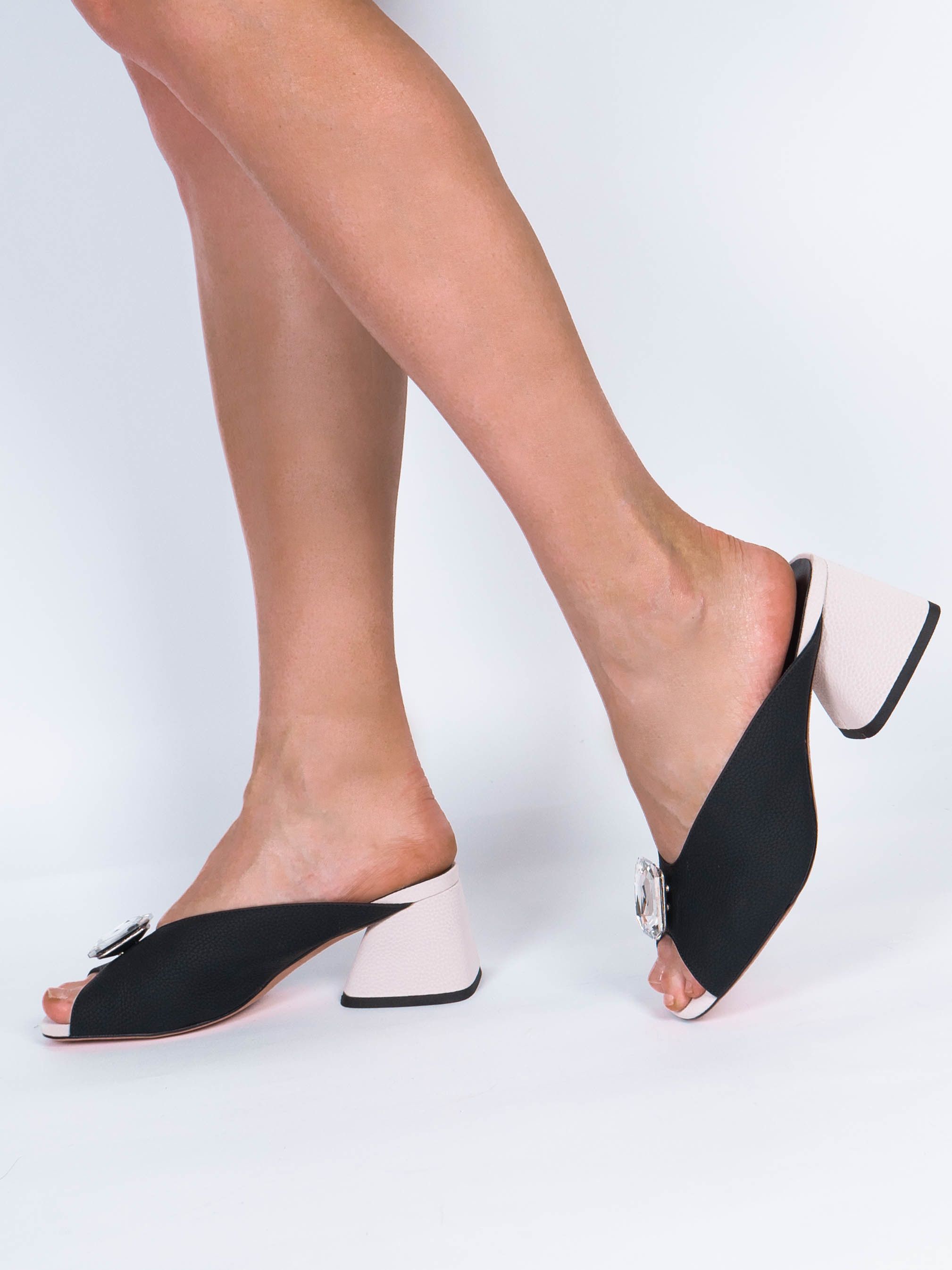 

Мюли женские 365 Shoes H280-S727-4 черные 39 RU, Черный, H280-S727-4