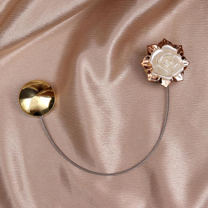 

Арт Узор "Цветок", d 5,5 см, молочно-золотой