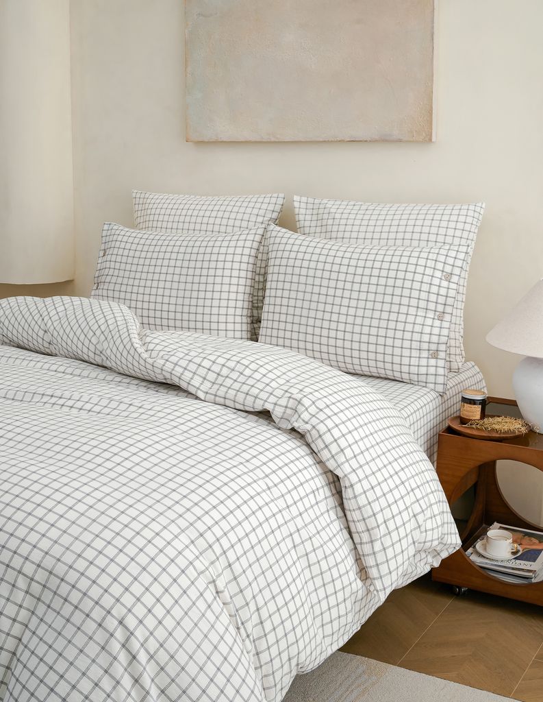 

Постельное белье PRIME PRIVE Евро-макси 100% вареный хлопок серый, СМОГЕН