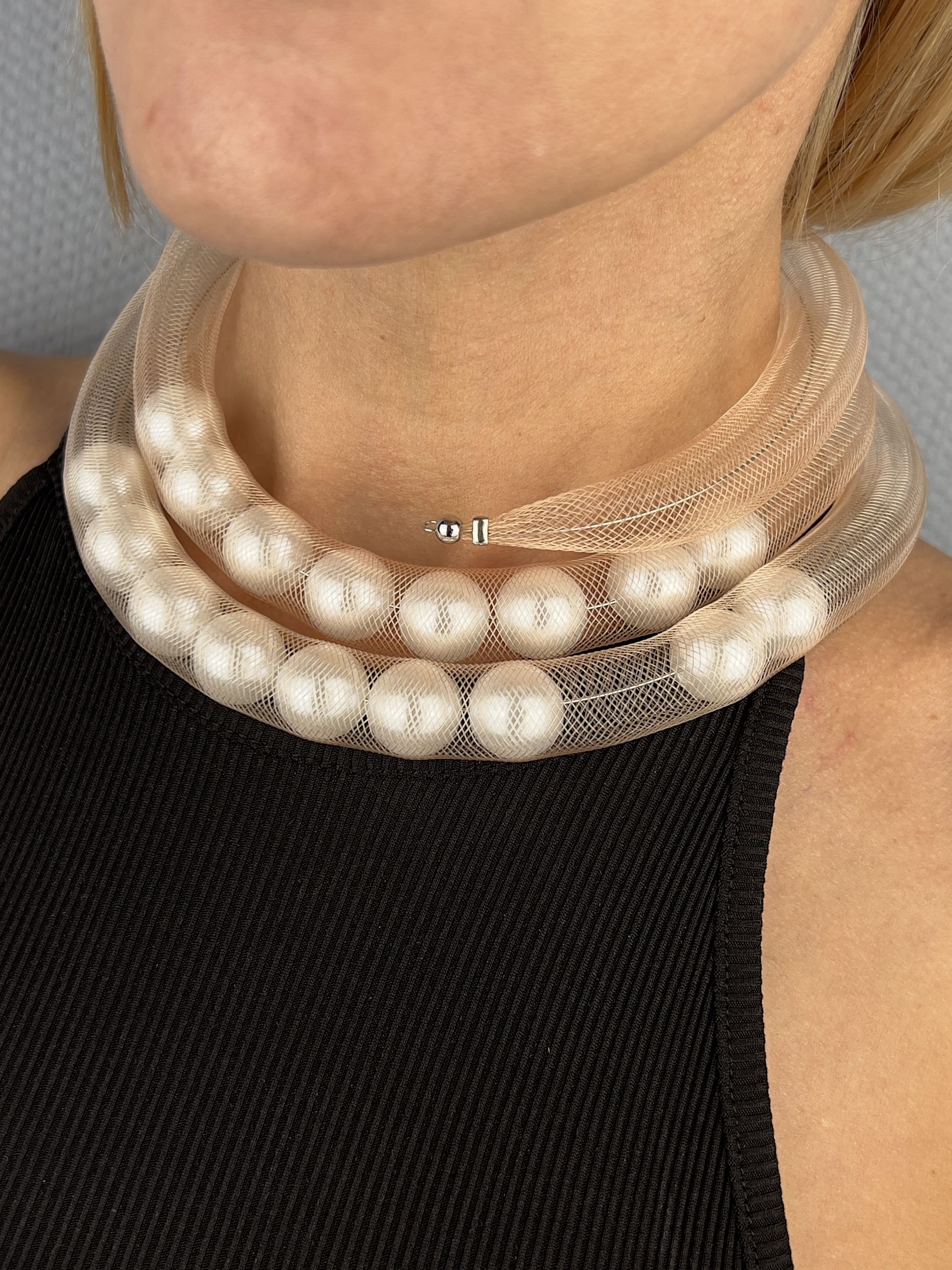 

Ожерелье из текстиля 120 см Juvecanto Chic, бусины, Chic
